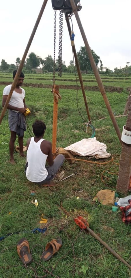 borewell-mechanic-work-akshara-livelihoods