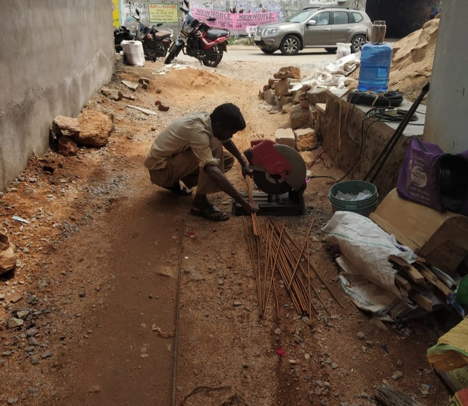 steel-cutting-work-akshara-livelihoods